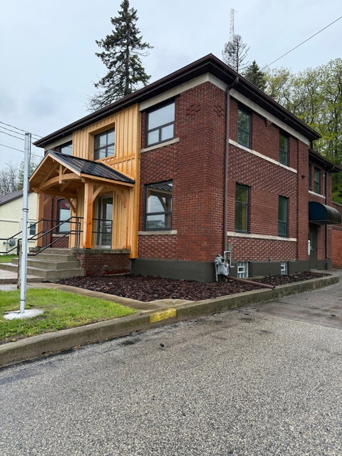 Photo of 212 Arthur Street, Manistee, MI 49660 (MLS # 26001992)