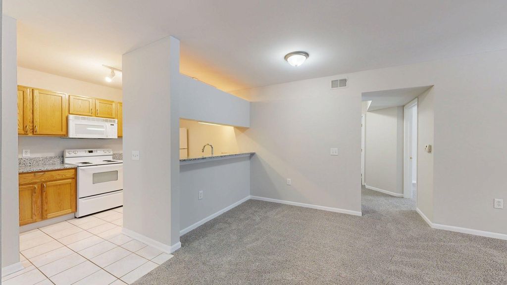 Photo of 2740 S Knightsbridge Circle, Ann Arbor, MI 48105 (MLS # 26003479)