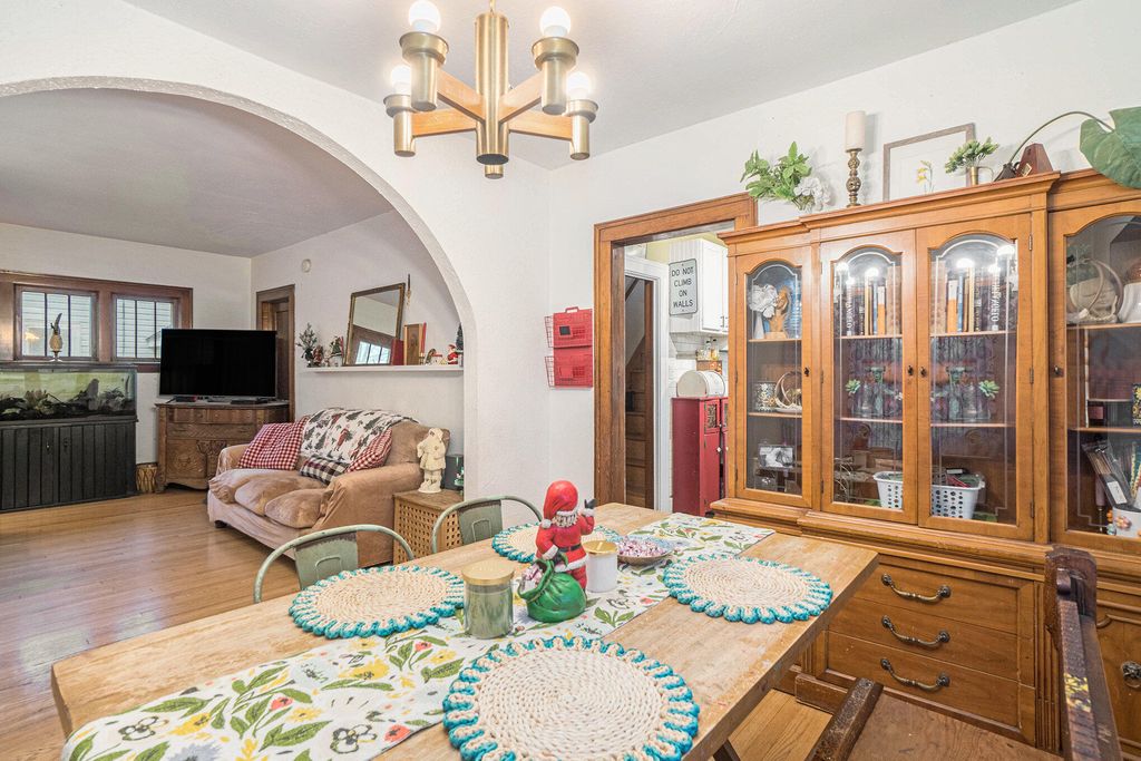 Photo of 131 W 20th Street, Holland, MI 49423 (MLS # 25059981)