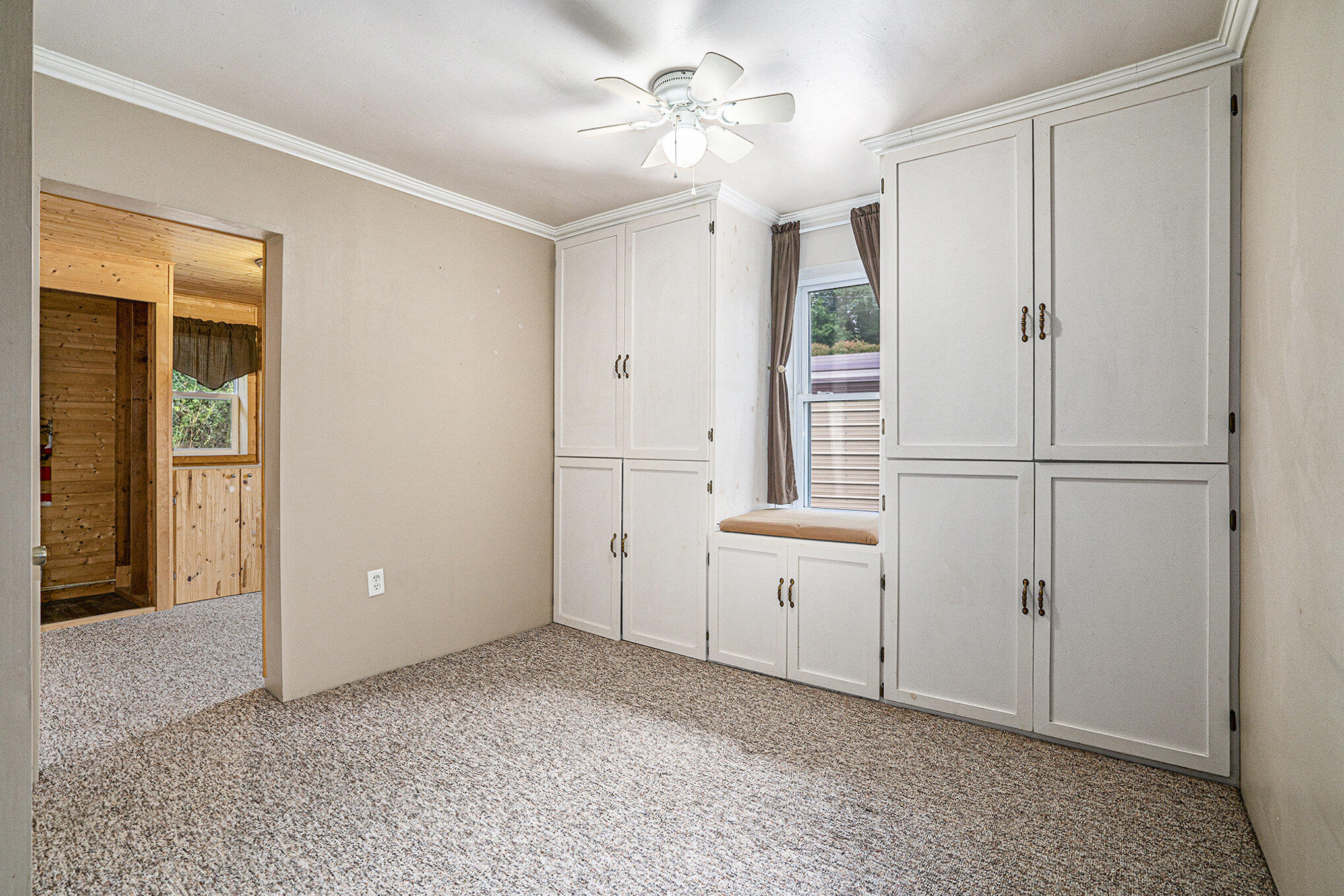 Sturgis, Michigan 49091, United States, 1 Bedroom Bedrooms, ,1 BathroomBathrooms,Residential,Pending,205274