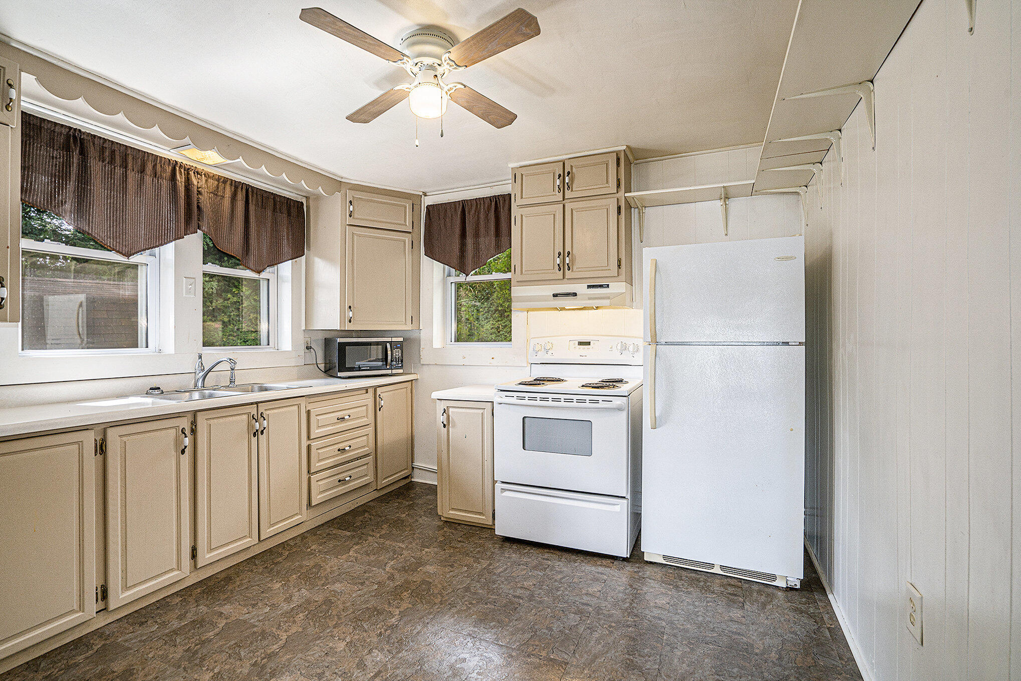 Sturgis, Michigan 49091, United States, 1 Bedroom Bedrooms, ,1 BathroomBathrooms,Residential,Pending,205274