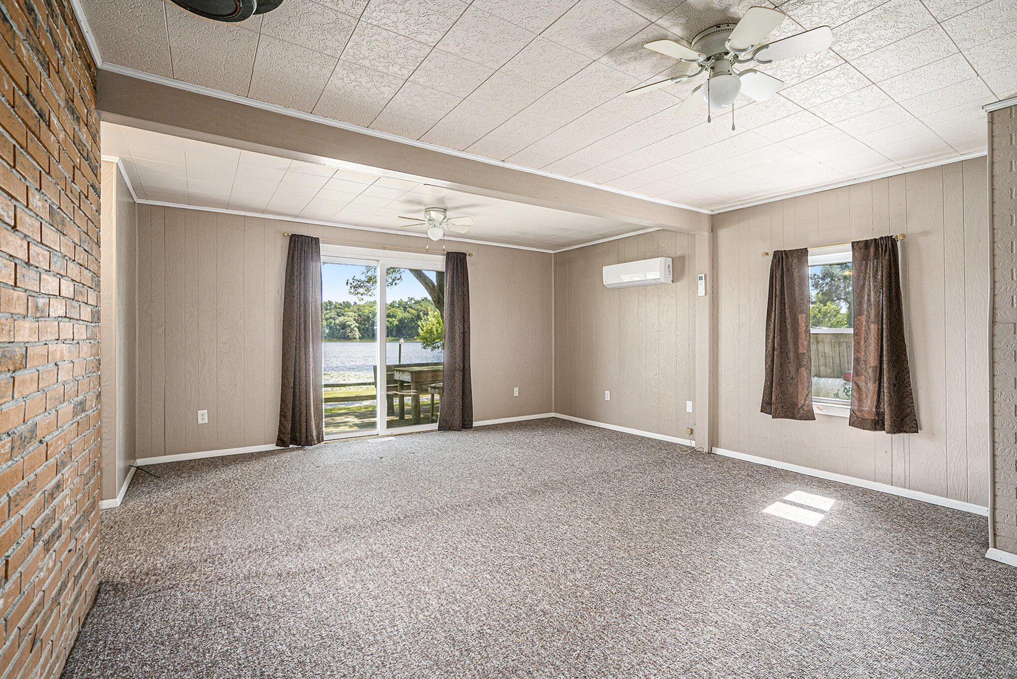 Sturgis, Michigan 49091, United States, 1 Bedroom Bedrooms, ,1 BathroomBathrooms,Residential,Pending,205274