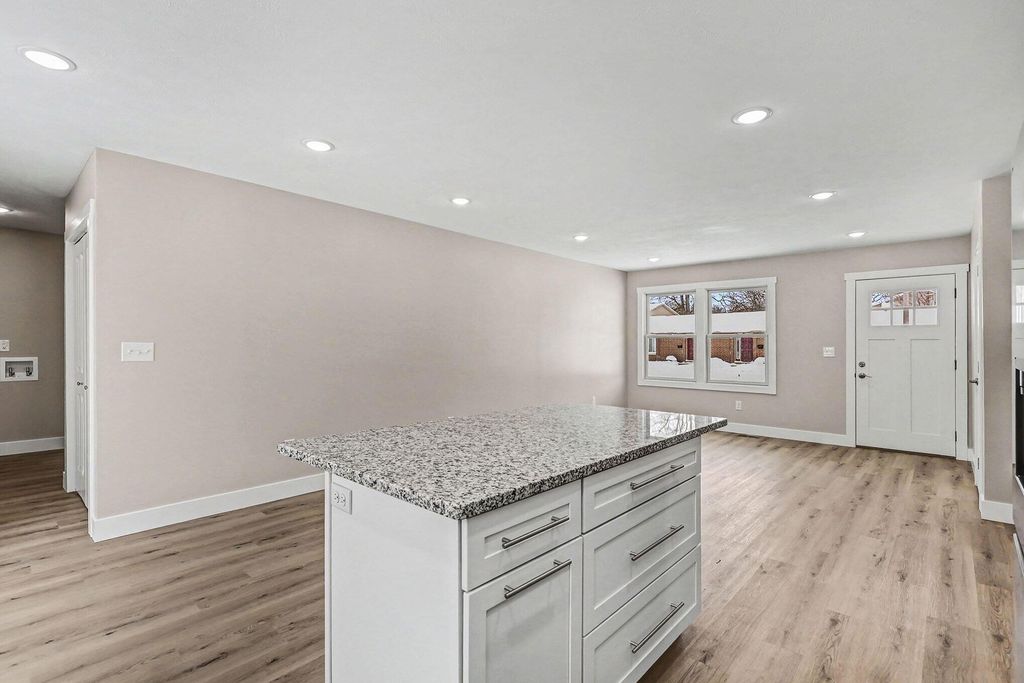 Photo of 983 Ducey Avenue, Muskegon, MI 49442 (MLS # 26005379)