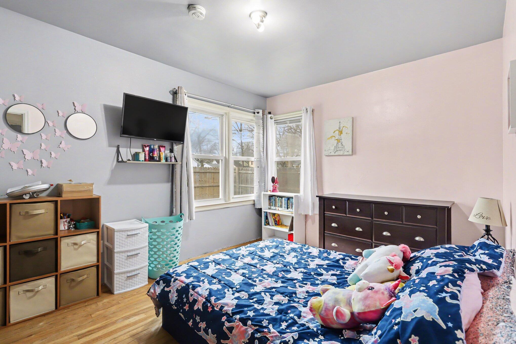 118 W Hoffman Street