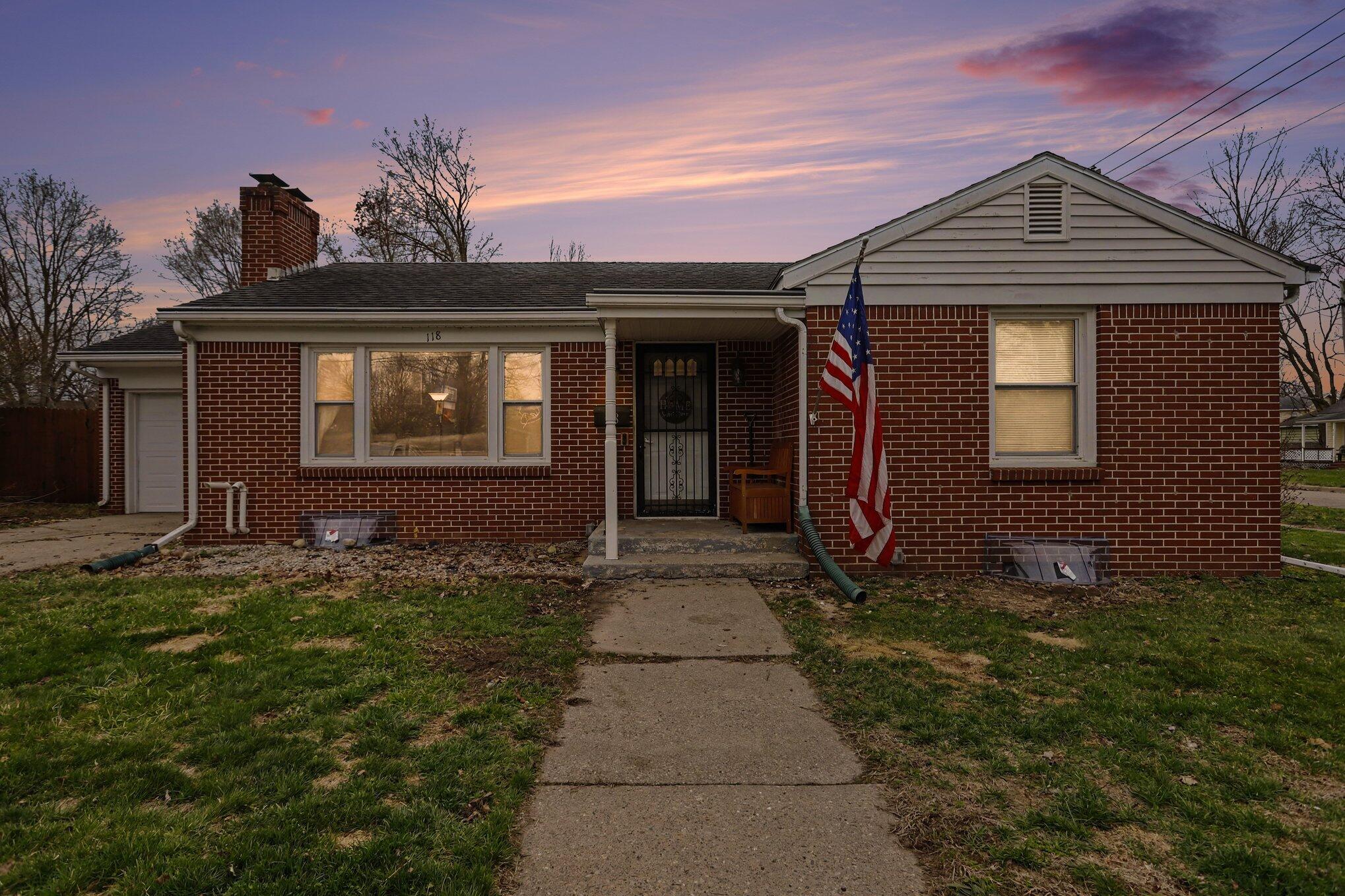 118 W Hoffman Street