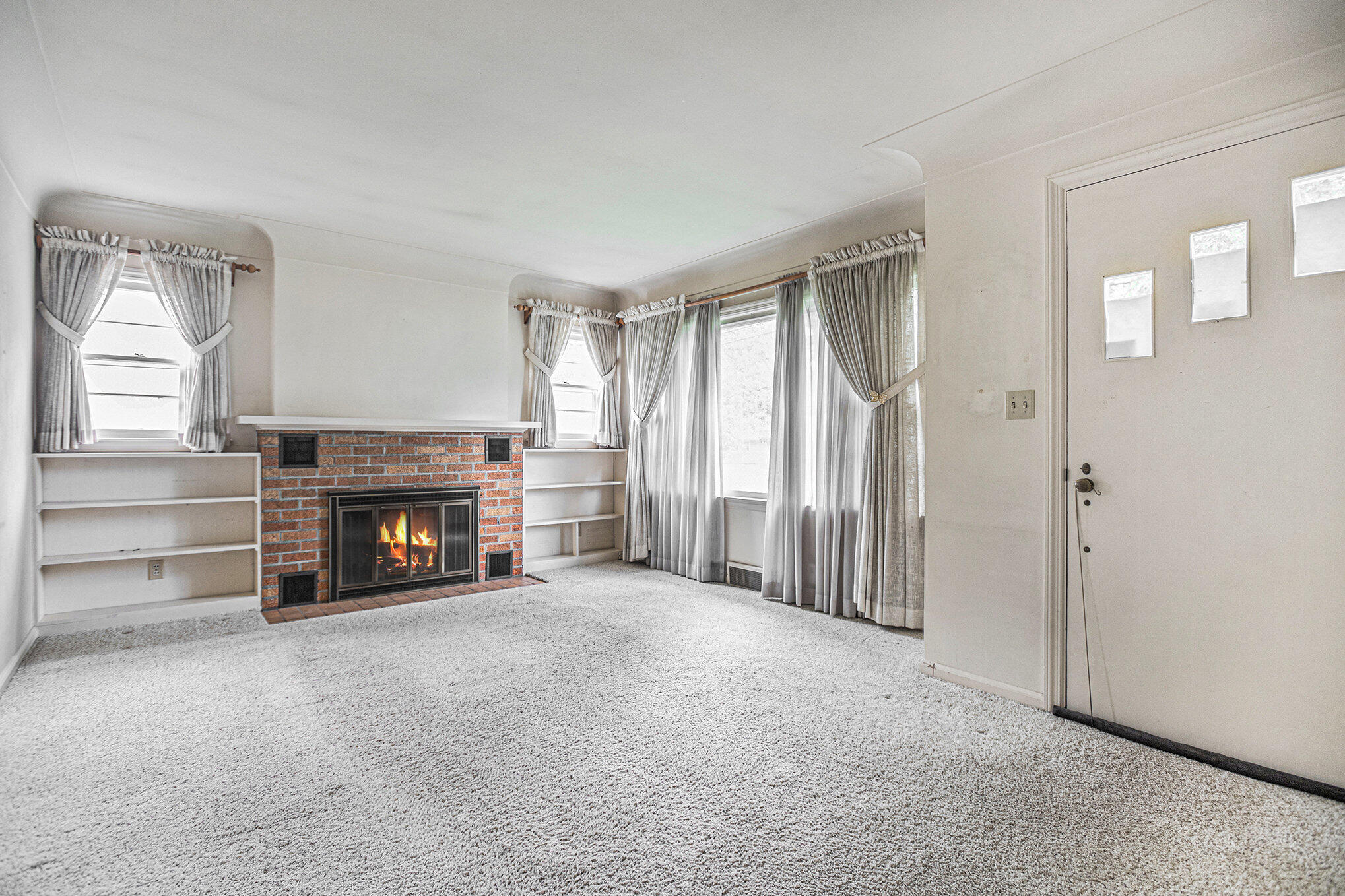 Kalamazoo, Michigan 49004, United States, 3 Bedrooms Bedrooms, ,2 BathroomsBathrooms,Residential,Active,170244