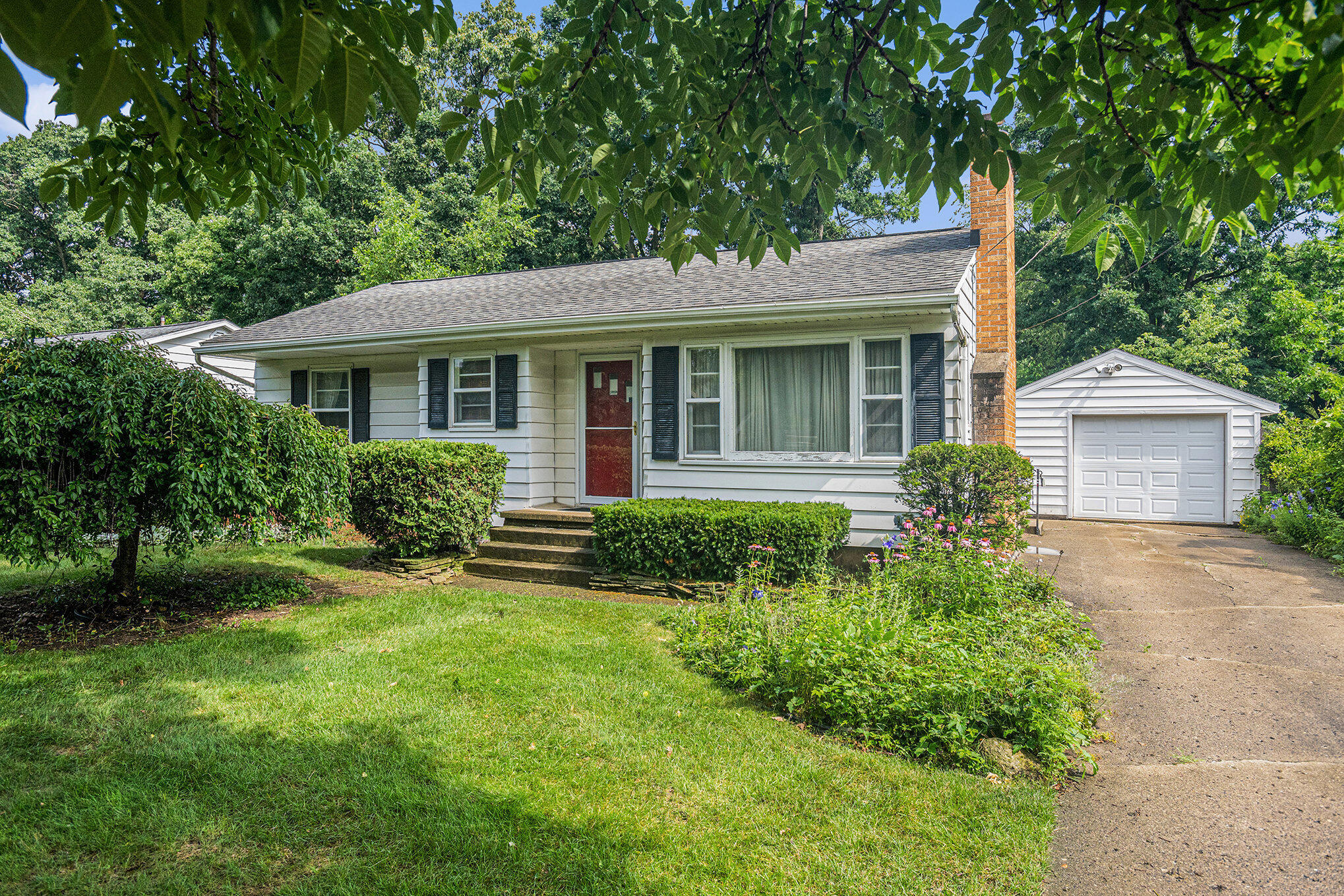 Kalamazoo, Michigan 49004, United States, 3 Bedrooms Bedrooms, ,2 BathroomsBathrooms,Residential,Active,170244