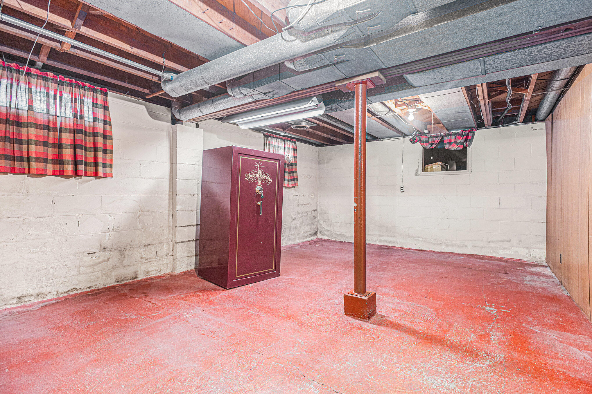 Kalamazoo, Michigan 49004, United States, 3 Bedrooms Bedrooms, ,2 BathroomsBathrooms,Residential,Active,170244