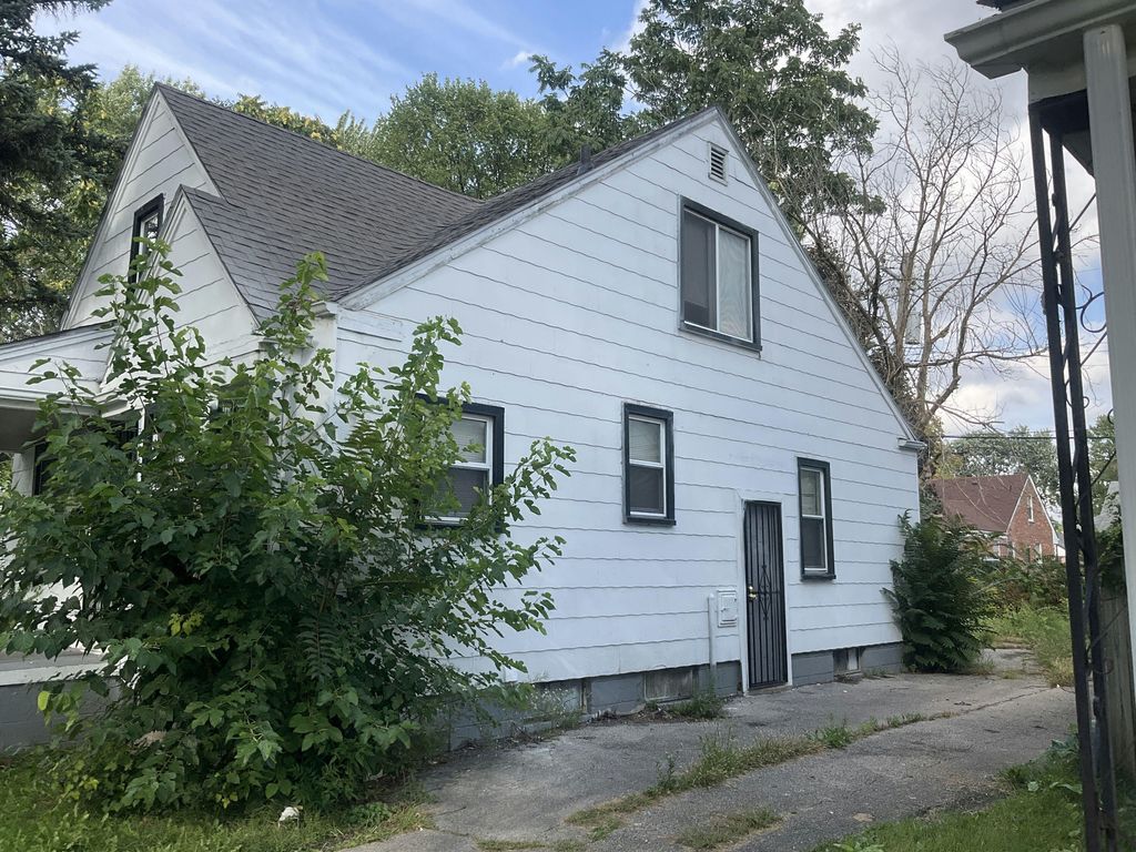 Photo of 9608 Minock Street, Detroit, MI 48228 (MLS # 25056327)