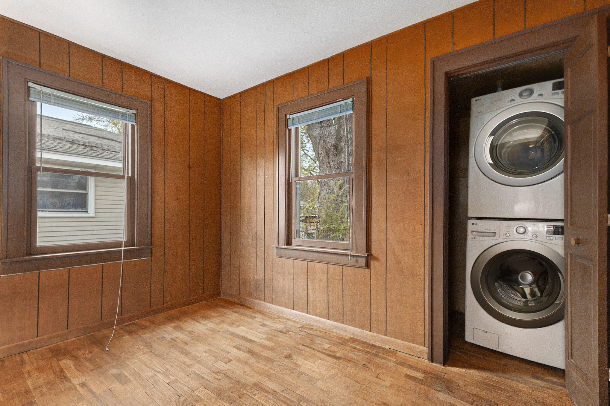 Hudsonville, Michigan 49426, United States, 4 Bedrooms Bedrooms, ,1 BathroomBathrooms,Residential,Pending,127238