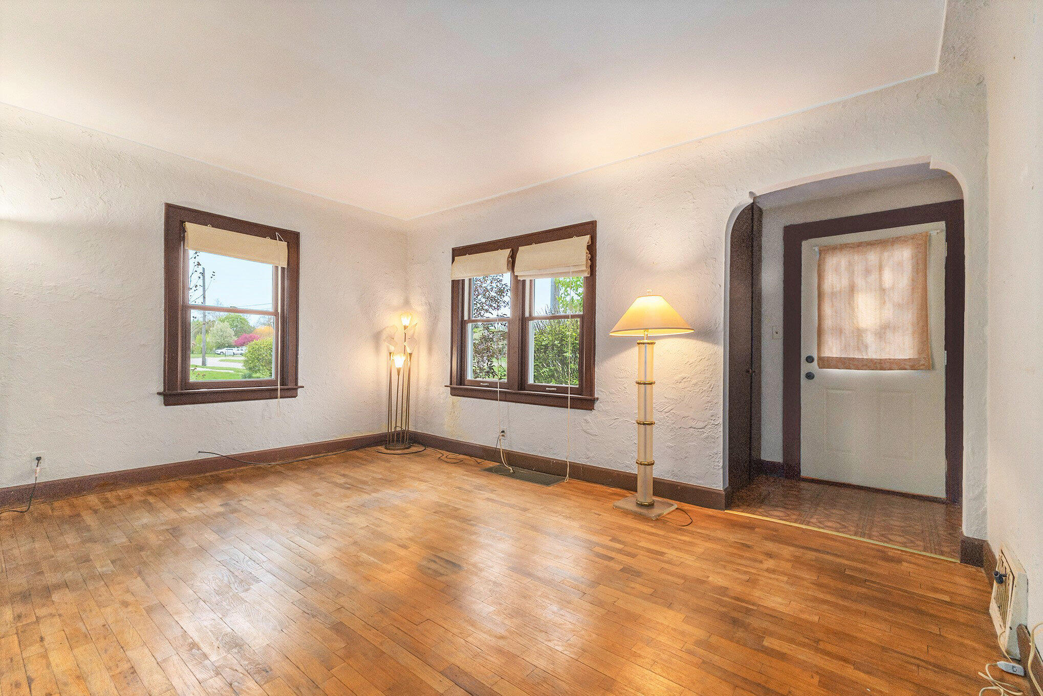 Hudsonville, Michigan 49426, United States, 4 Bedrooms Bedrooms, ,1 BathroomBathrooms,Residential,Pending,127238