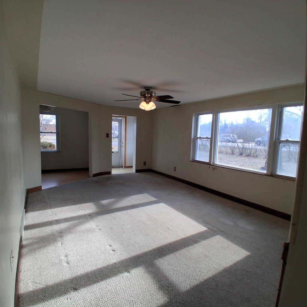 Photo of 3116 E Apple Avenue, Muskegon, MI 49442 (MLS # 26007539)