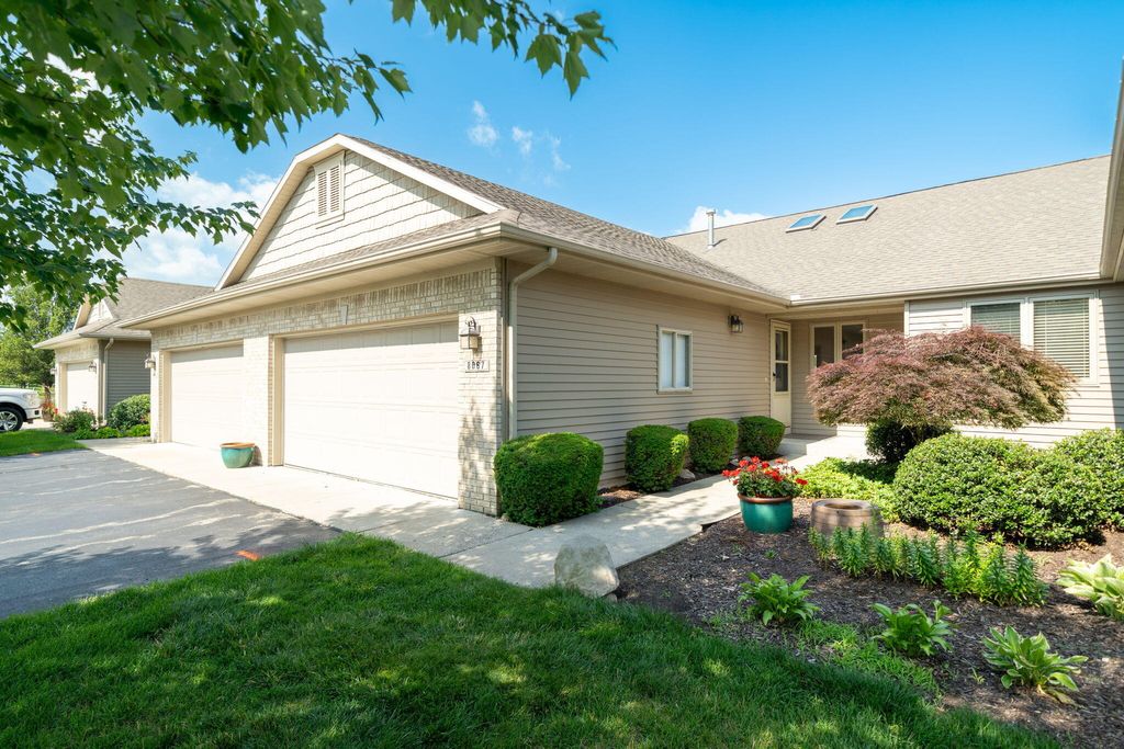 Photo of 8067 Amber Creek Drive SW, Byron Center, MI 49315 (MLS # 23026372)