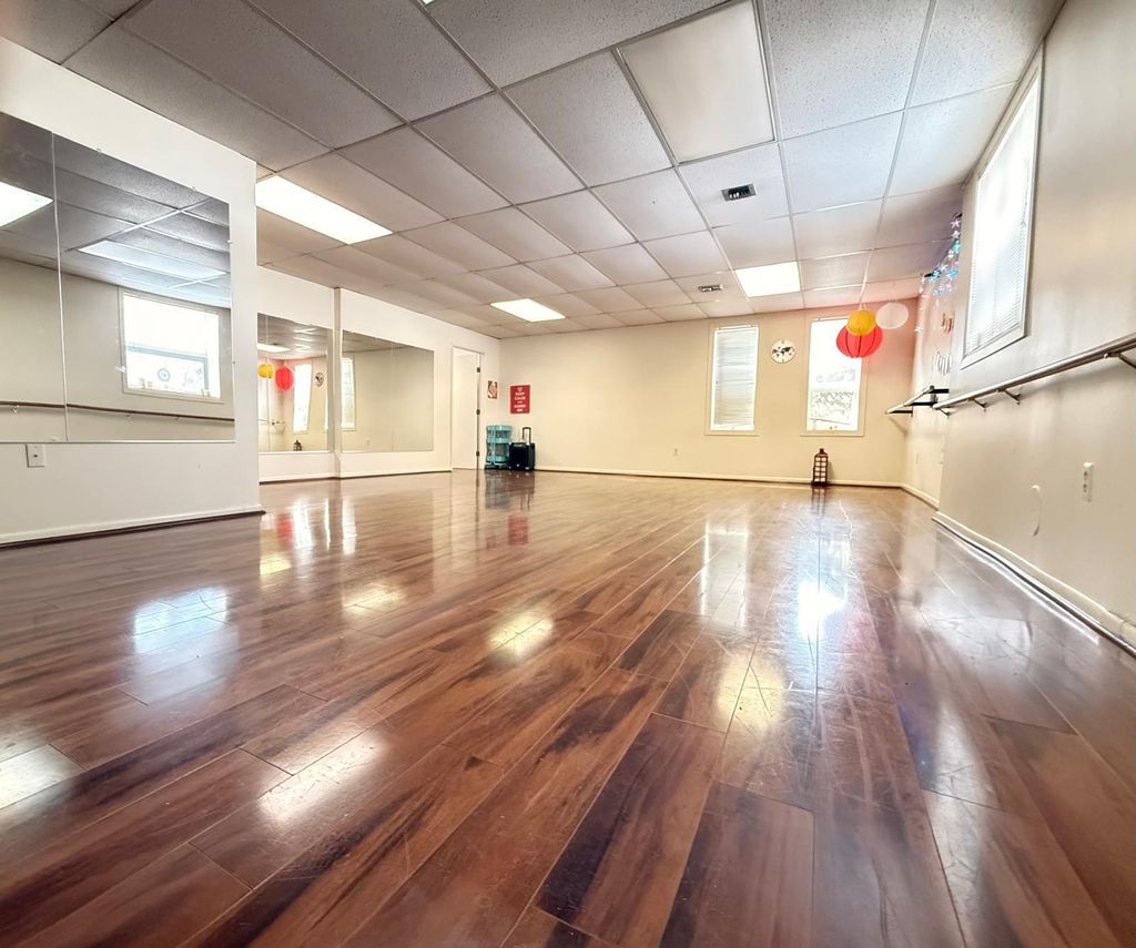 Photo of 2385 S Huron Parkway, Ann Arbor, MI 48104 (MLS # 26005045)