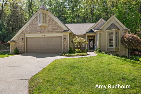 1995 W Glen Court, Norton Shores, MI 49441 - MLS#: 25022450