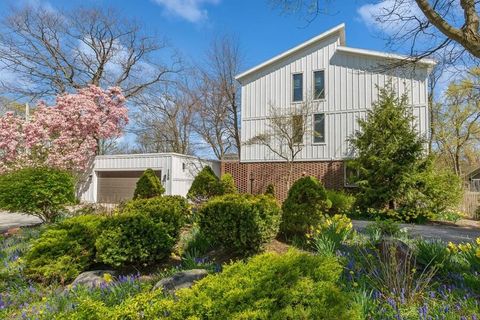 150 Higman Park Hill 1, Benton Harbor, MI 49022 - MLS#: 25019280