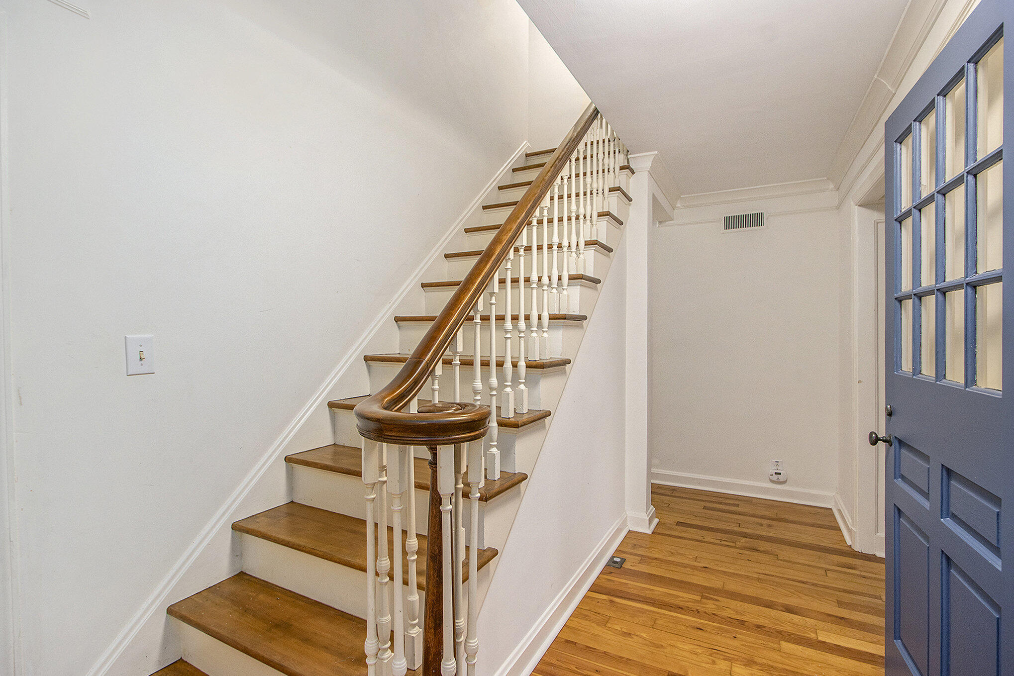 Kalamazoo, Michigan 49008, United States, 4 Bedrooms Bedrooms, ,3 BathroomsBathrooms,Residential,Active,133524