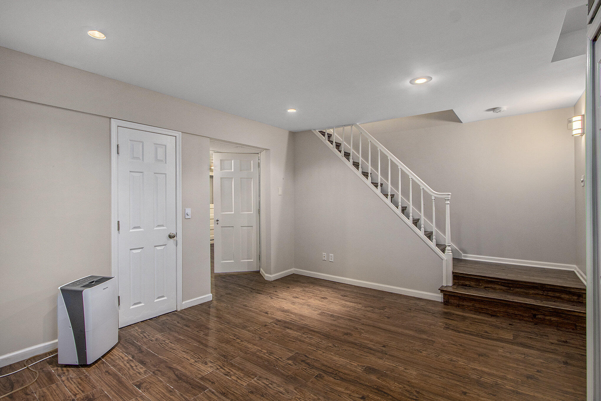 Kalamazoo, Michigan 49008, United States, 4 Bedrooms Bedrooms, ,3 BathroomsBathrooms,Residential,Active,133524