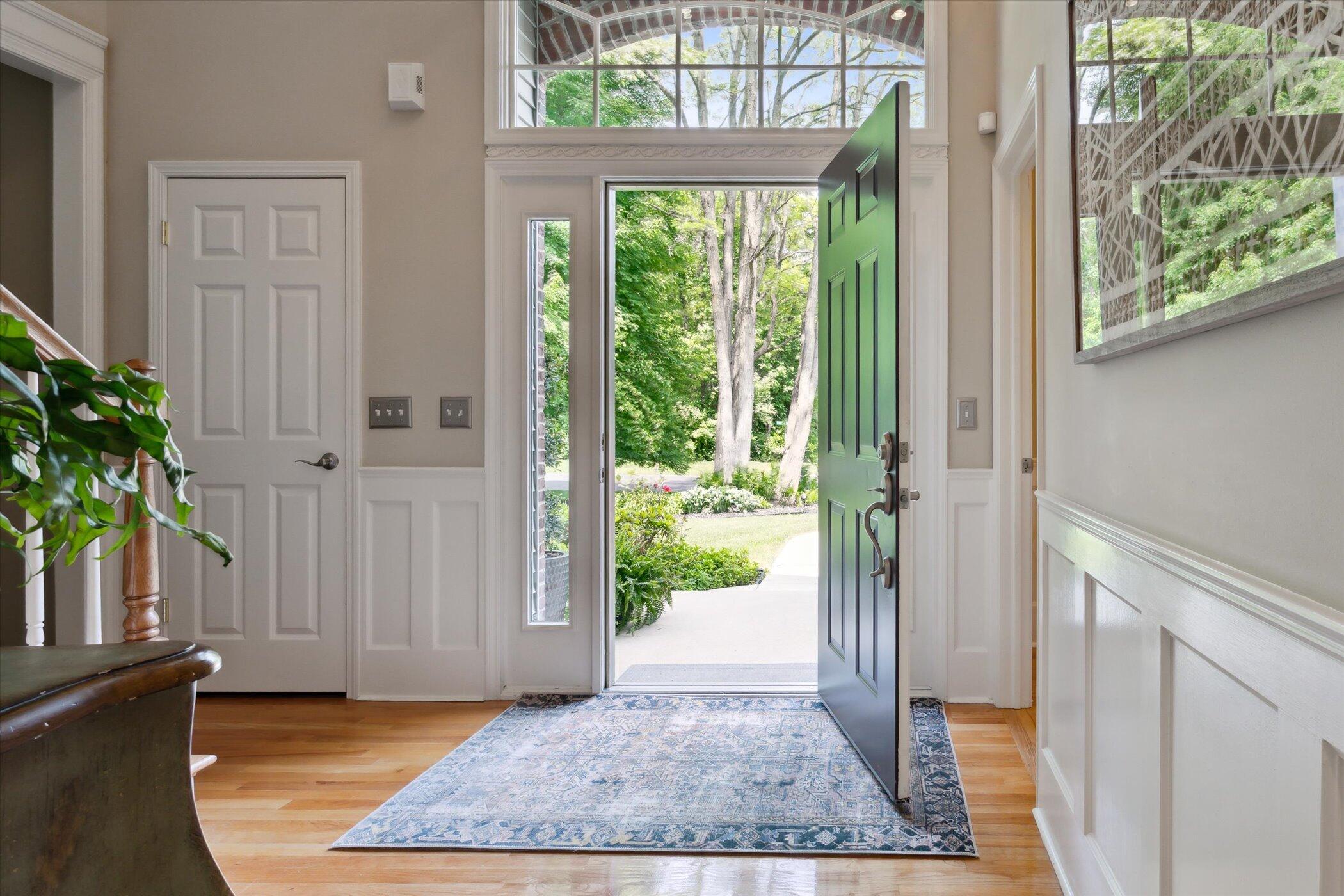 71438 Forest Eagle Lane
