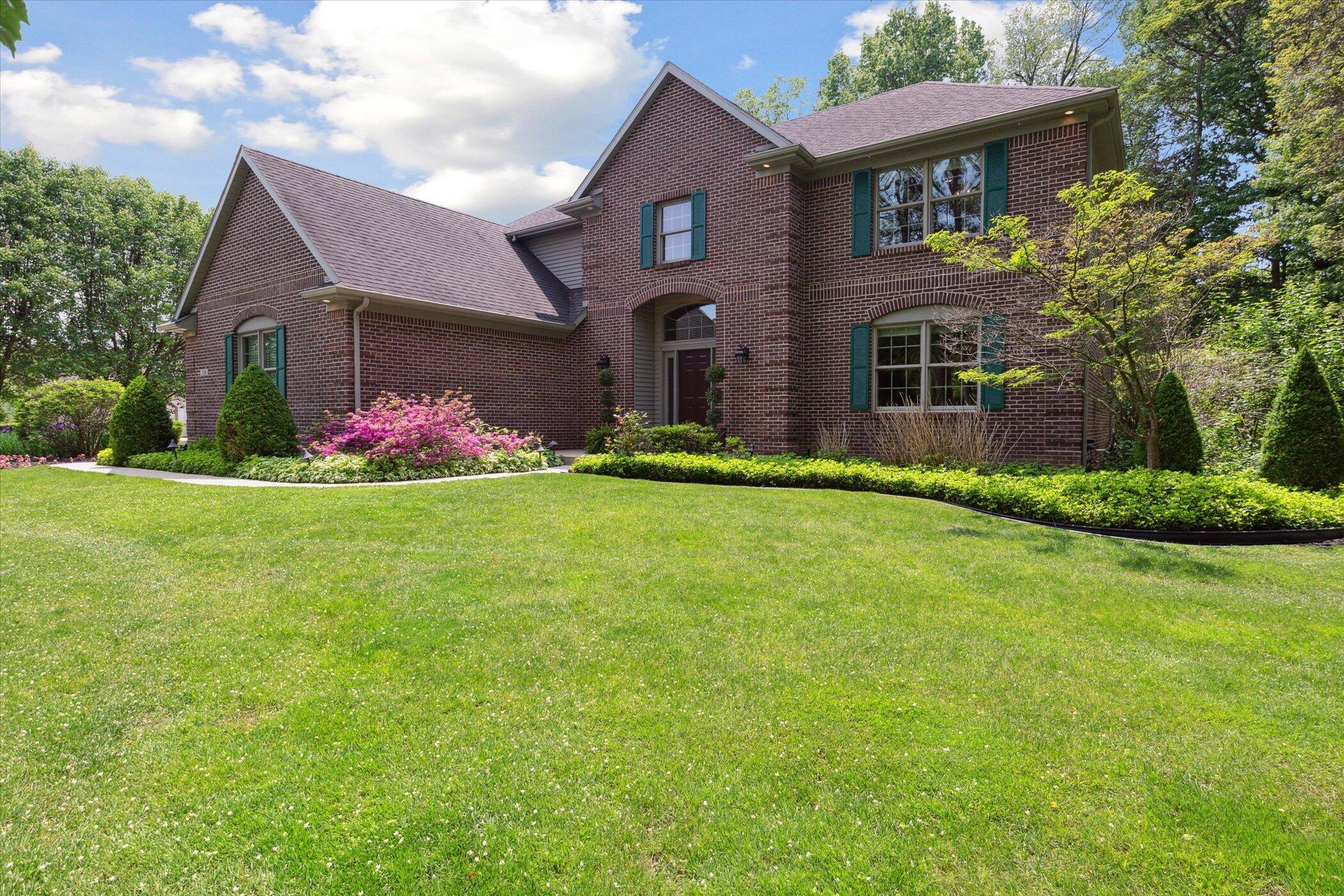 71438 Forest Eagle Lane