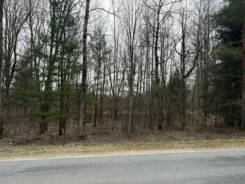 Photo of 1512, 1476 22 Mile Road NW, Kent City, MI 49330 (MLS # 26013109)