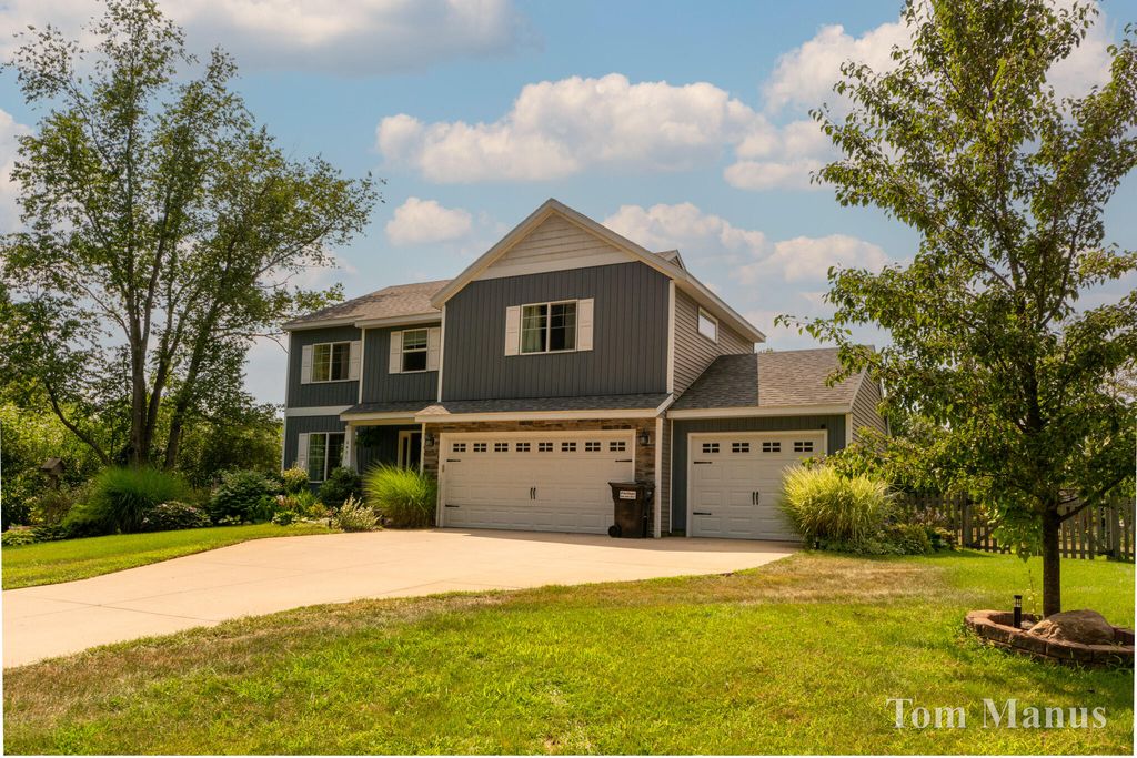 Photo of 8471 45th Street SE, Ada, MI 49301 (MLS # 25041766)