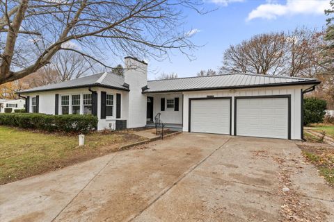 Photo of 27644 E Fawn River Road, Sturgis, MI 49091 (MLS # 25059910)