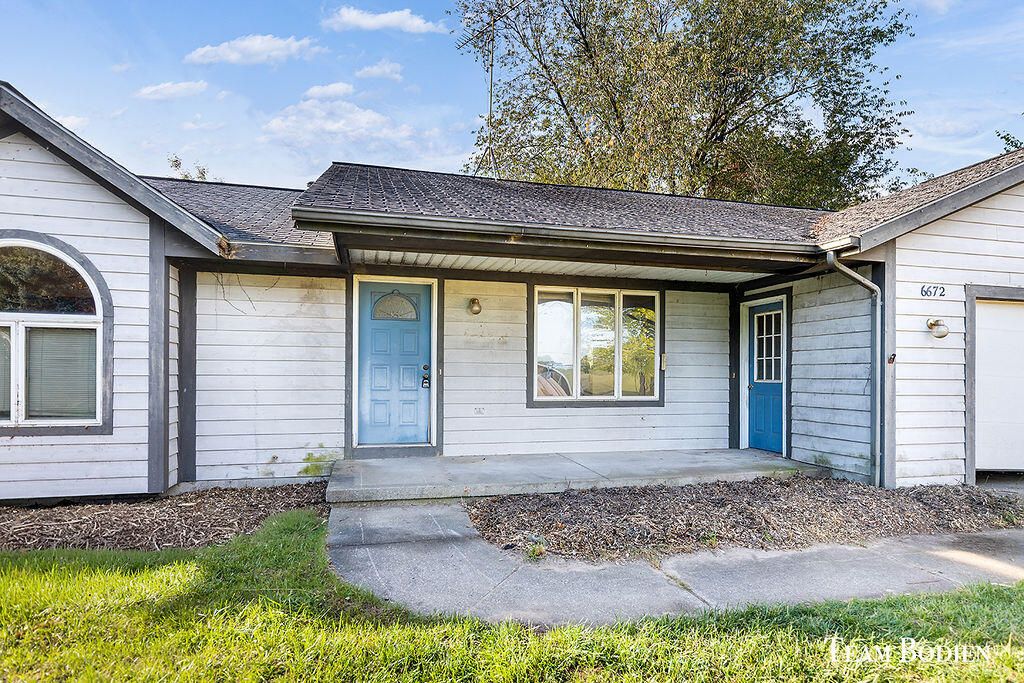 Photo of 6672 Warner Street, Allendale, MI 49401 (MLS # 25052881)