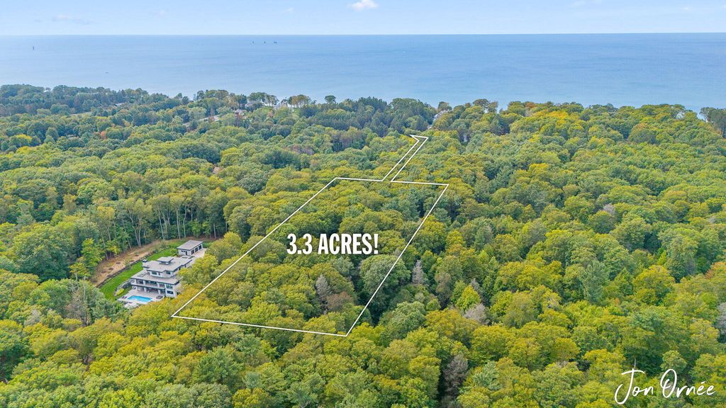 Photo of 341 N Lakeshore Drive, Holland, MI 49424 (MLS # 25050843)