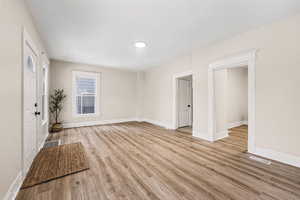 Photo of 908 Hall Street SE, Grand Rapids, MI 49507 (MLS # 26005809)