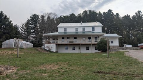 MLS: 25002059