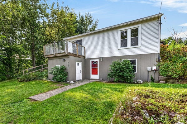 6499 OAKWOOD DR, DELTON, MI 49046 - Image 06e7ec3bd5f3b5ddccf5c467ec85d8a4/1958815494