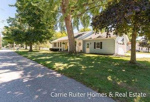Photo for 17232 W Spring Lake Road