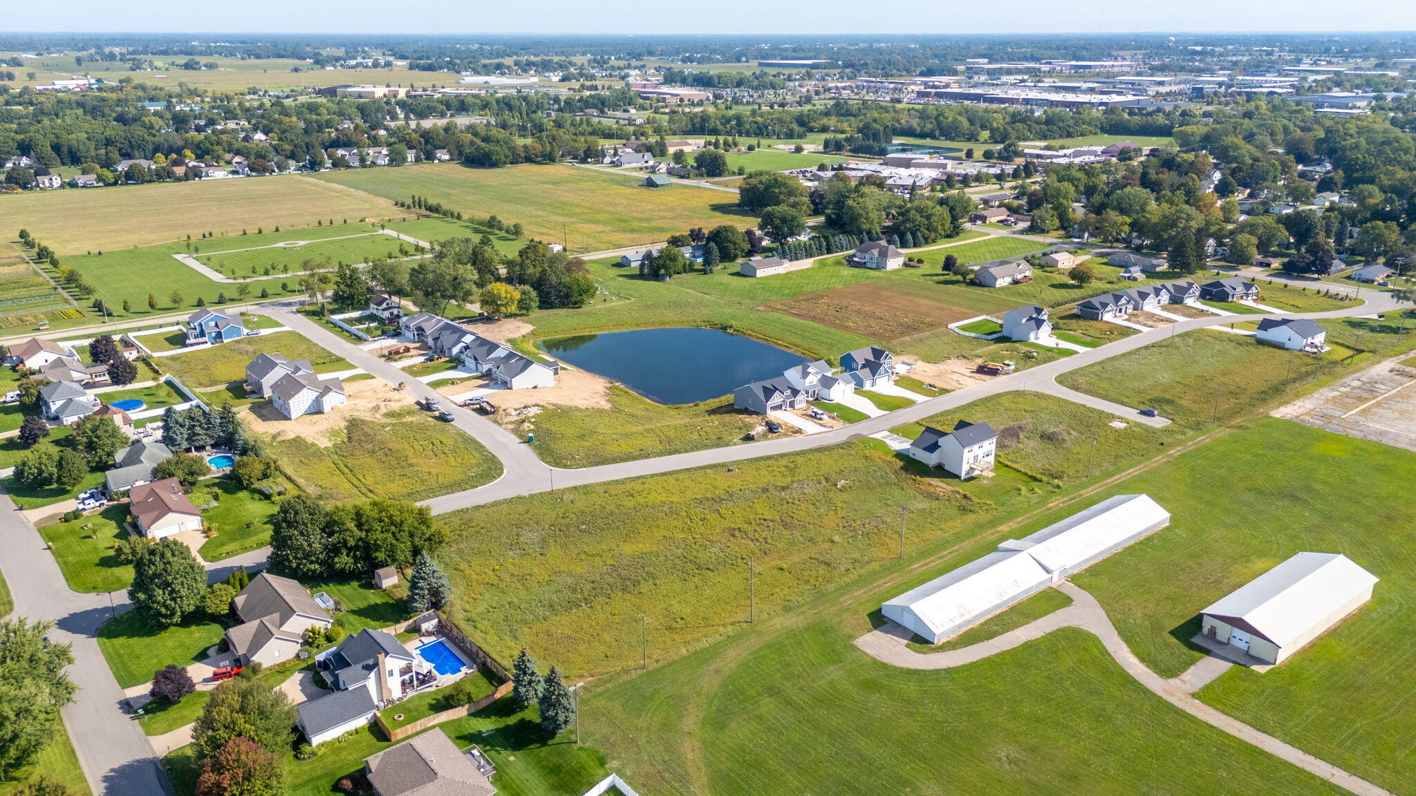 5-web-or-mls-10055-strawberry-ln