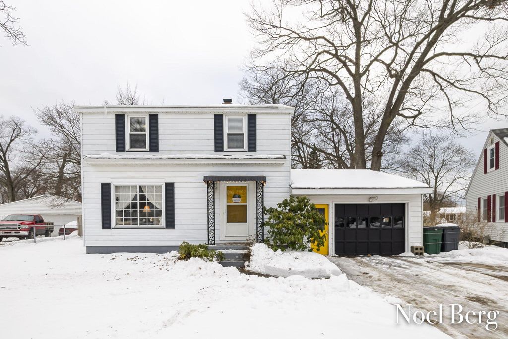 Photo of 2169 Norman Street, Norton Shores, MI 49441 (MLS # 26005202)