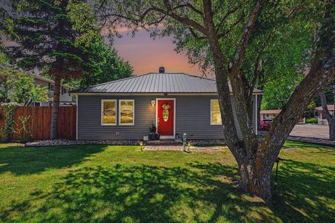 Photo of 263 E 6th ST, Shelby, MI 49455 (MLS # 26025876)