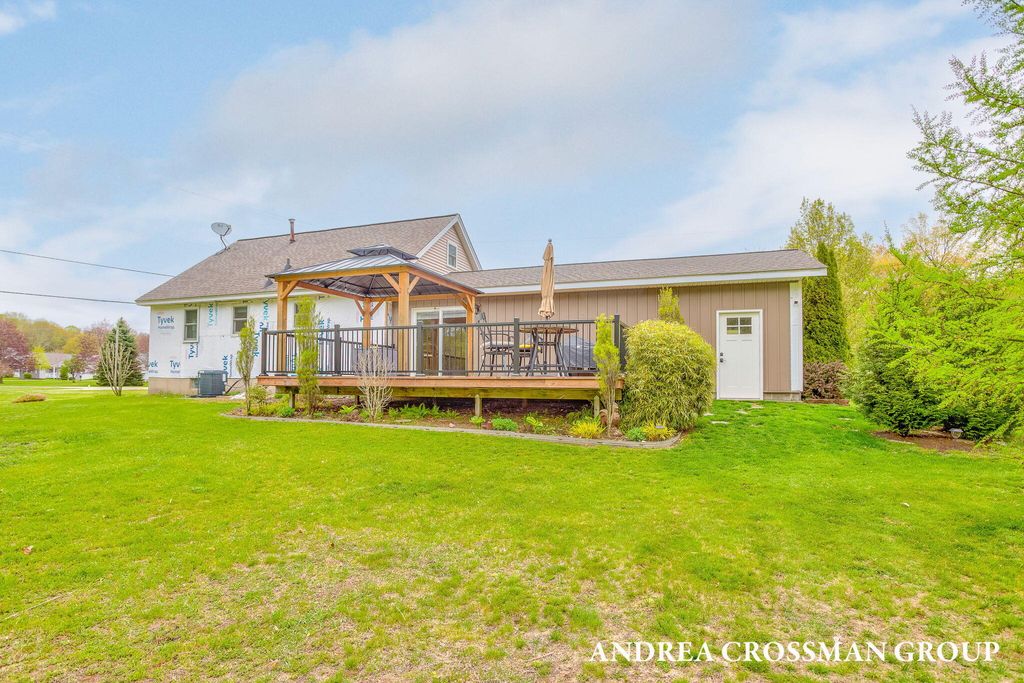 Photo of 4684 Pine Drive, Holland, MI 49423 (MLS # 26018740)