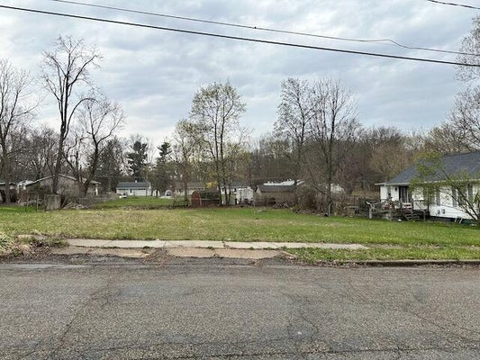 19 RIDGE ST, BATTLE CREEK, MI 49037 - Image 08cbfd7e5c4fb5d0f5ffa1a6c8d2a297/2987643368