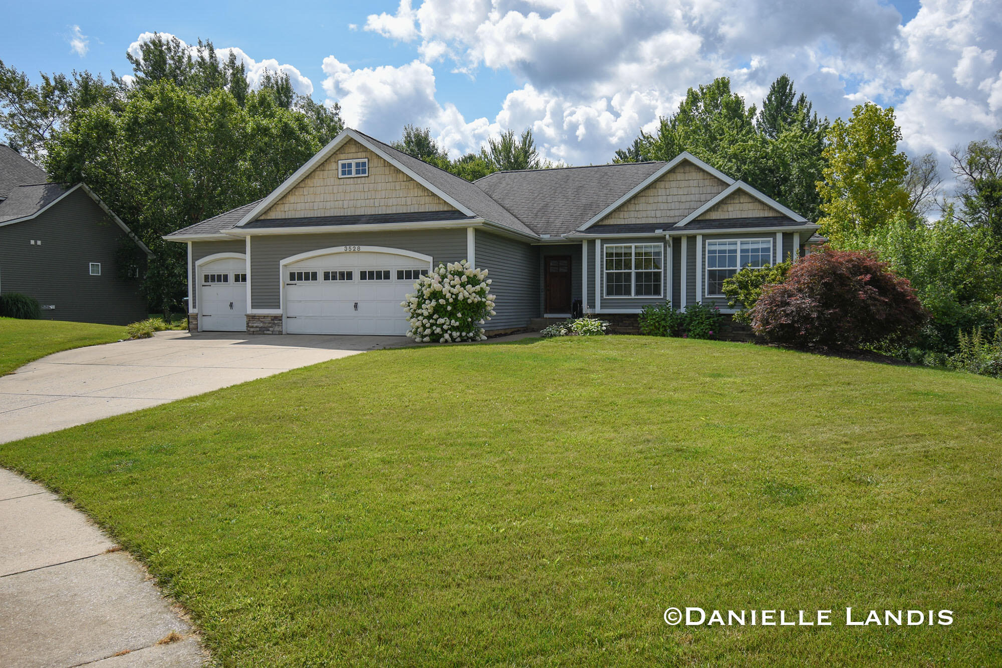 View Walker, MI 49534 house