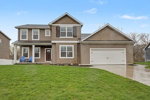 Photo of 202 E Thorn Hill Court, Hastings, MI 49058 (MLS # 26016802)