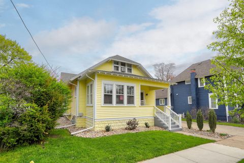 MLS: 25020894