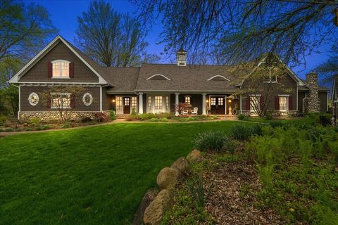 Photo of 3155 Lake Drive SE, East Grand Rapids, MI 49506 (MLS # 26018822)