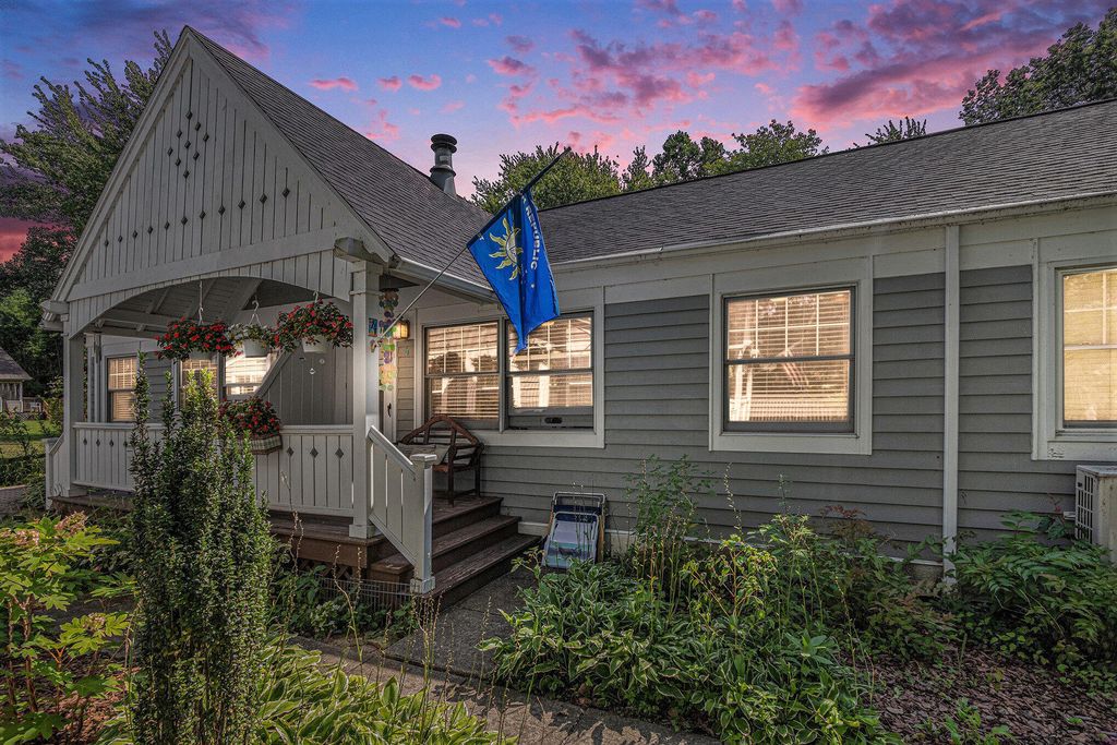 Photo of 15577 Victor Road #4, Union Pier, MI 49129 (MLS # 26005258)