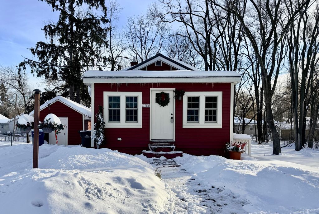 Photo of 2150 Kinsey Street, Muskegon, MI 49441 (MLS # 25060552)