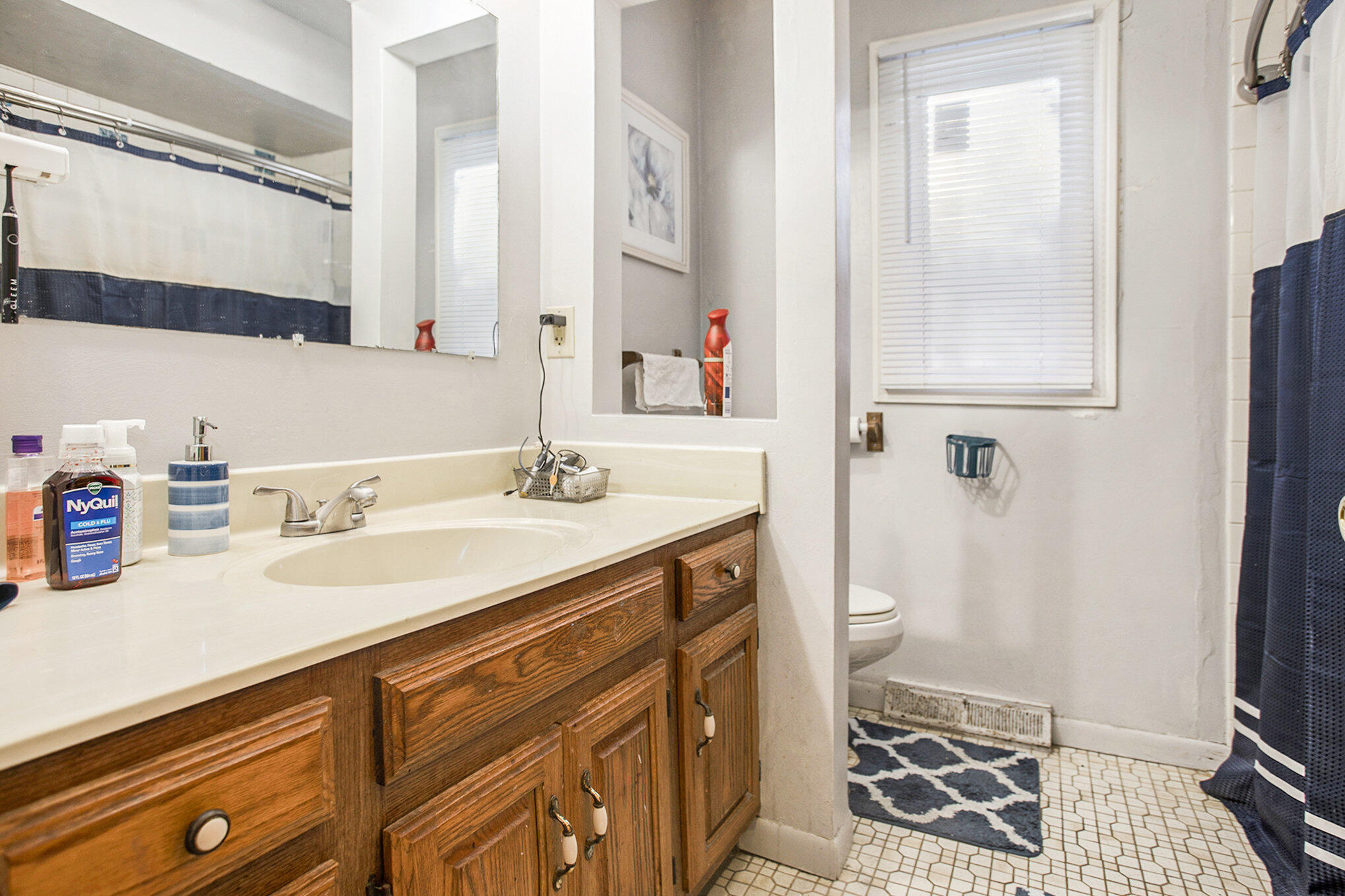 Battle Creek, Michigan 49037, United States, 5 Bedrooms Bedrooms, ,2 BathroomsBathrooms,Residential,Active,239382