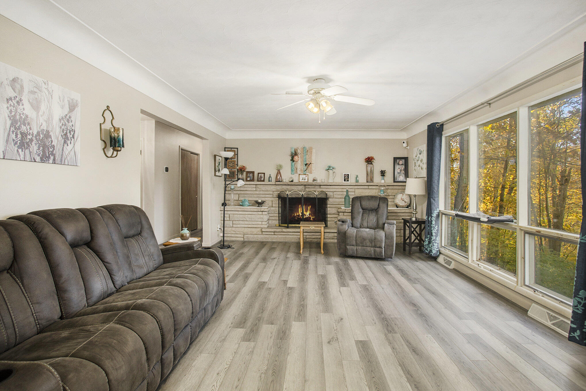 Battle Creek, Michigan 49037, United States, 5 Bedrooms Bedrooms, ,2 BathroomsBathrooms,Residential,Active,239382