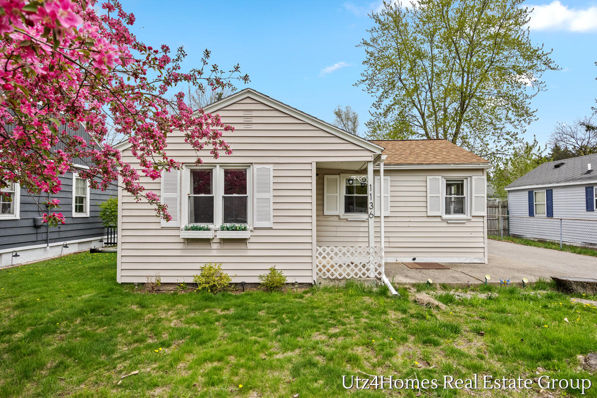 1136-Wilson-Court_001