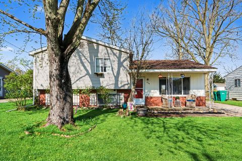Photo of 5706 Cranston Street, Portage, MI 49002 (MLS # 26021918)
