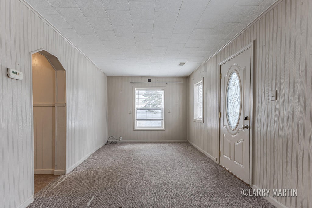 Photo of 2052 Woodward Street, Muskegon, MI 49442 (MLS # 26010426)