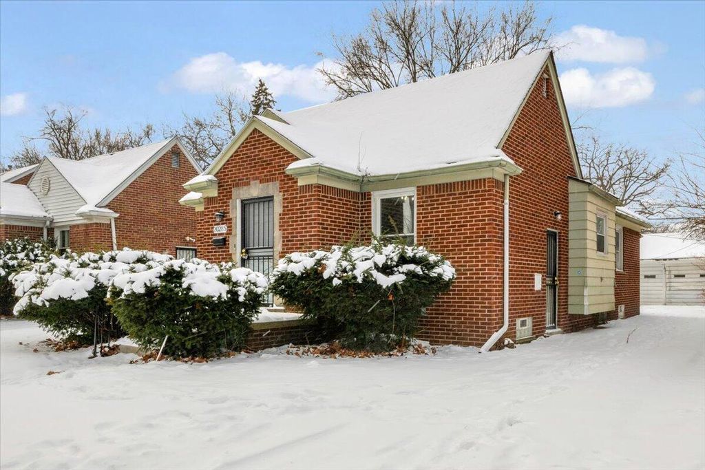 Photo of 20285 Glastonbury Road, Detroit, MI 48219 (MLS # 26002532)